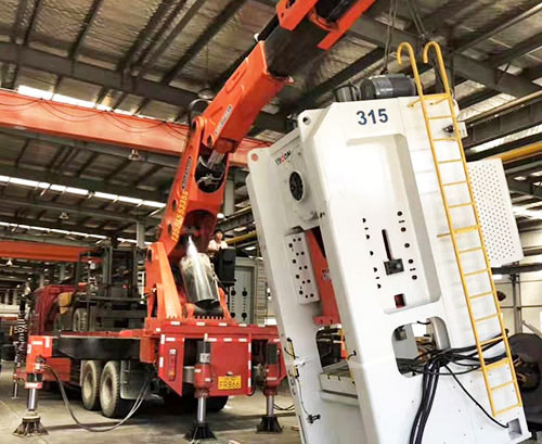 固安县提升工作效率，选择优质折臂吊租赁服务